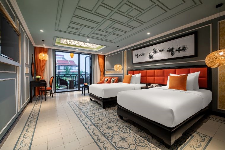 Phòng Deluxe Twin Pool View Balcony